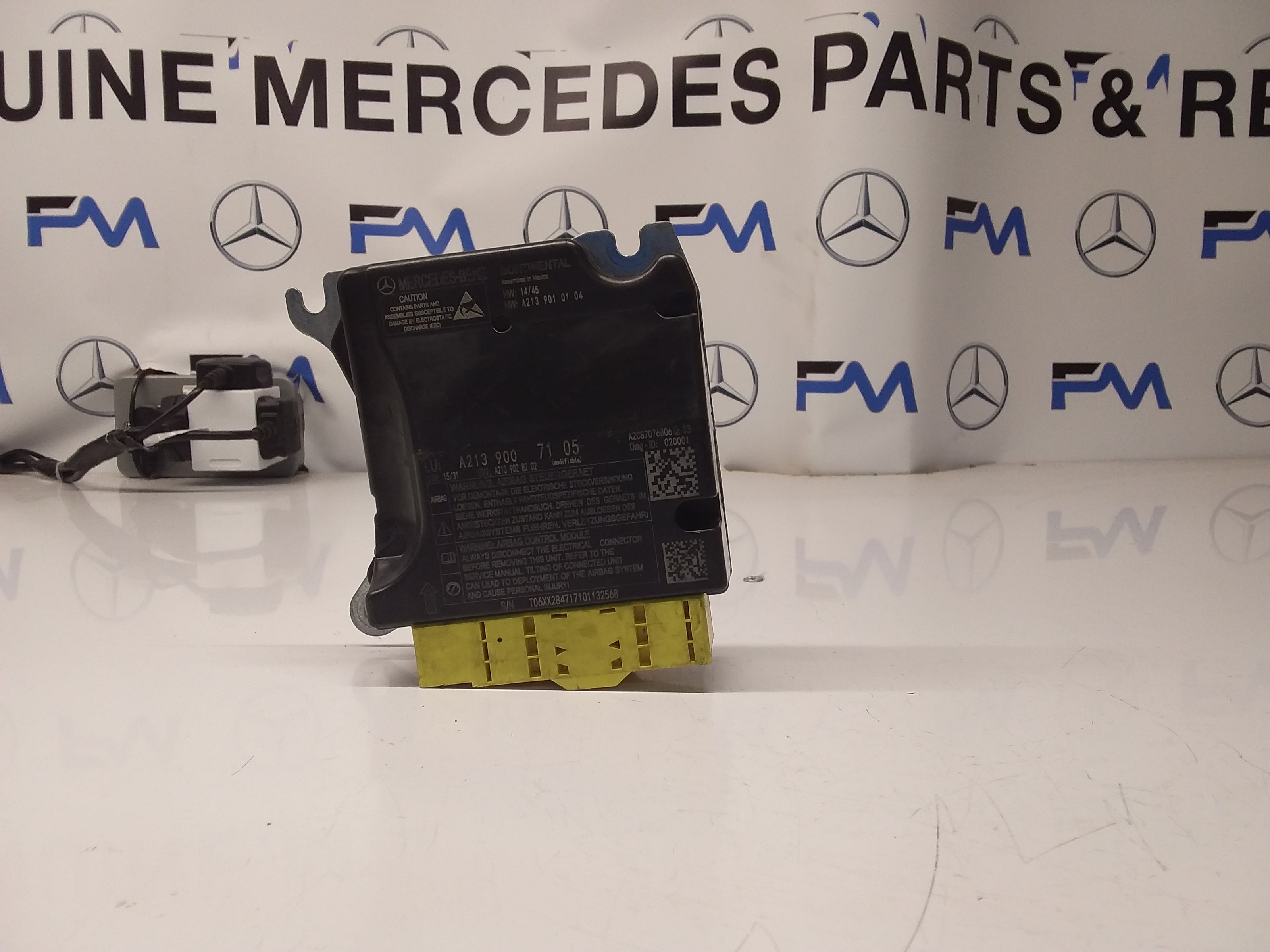 MERCEDES E-CLASS AIRBAGS CONTROL MODULE W213 A2139007105 FM0097