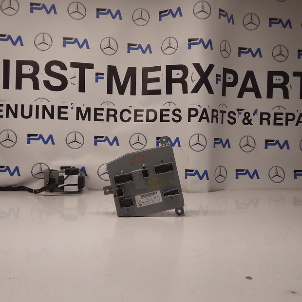 MERCEDES C-CLASS SAM CONTROL MODULE W205 A2059006822 FM00101