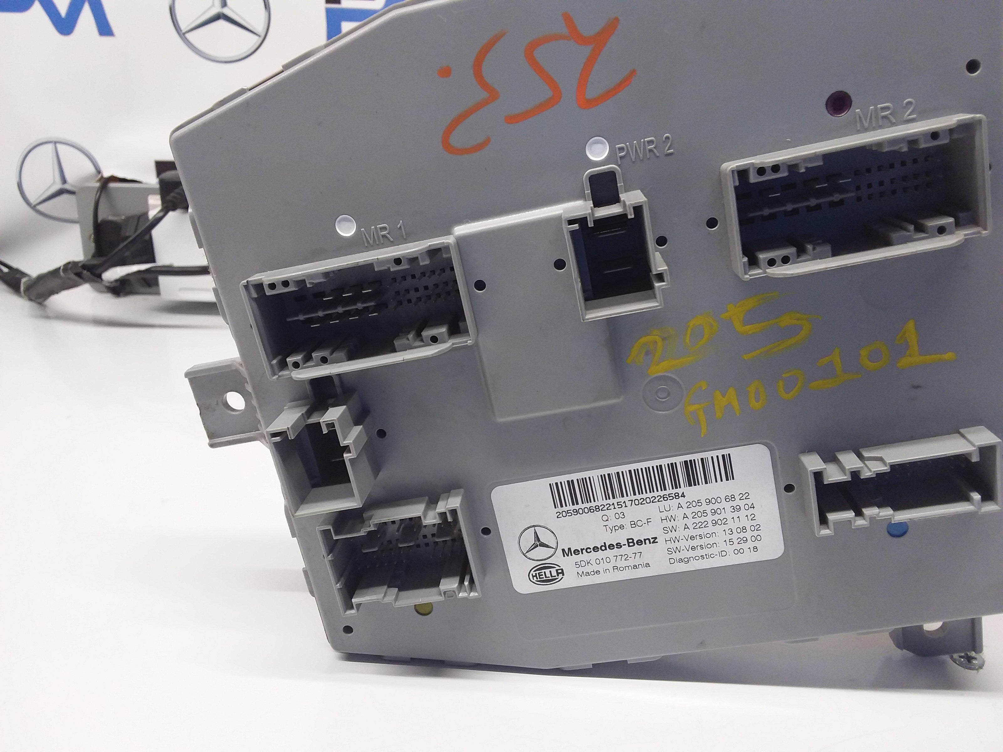 MERCEDES C-CLASS SAM CONTROL MODULE W205 A2059006822 FM00101
