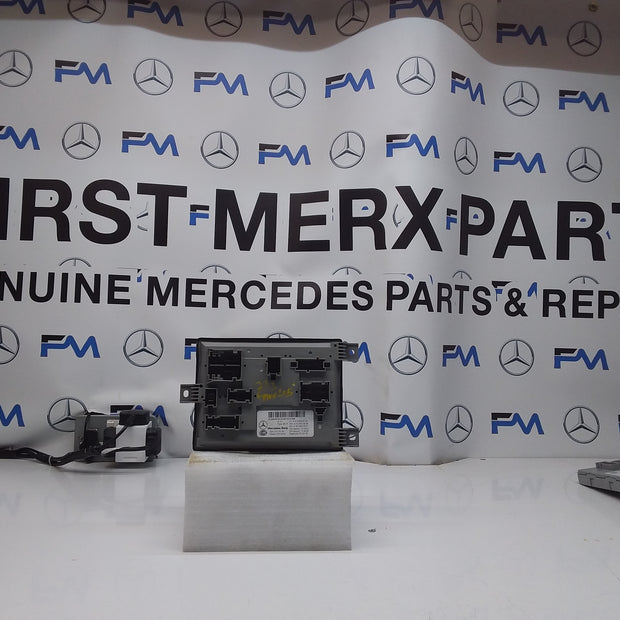 MERCEDES E-CLASS REAR SAM CONTROL MODULE W213 A2139009722 FM00105