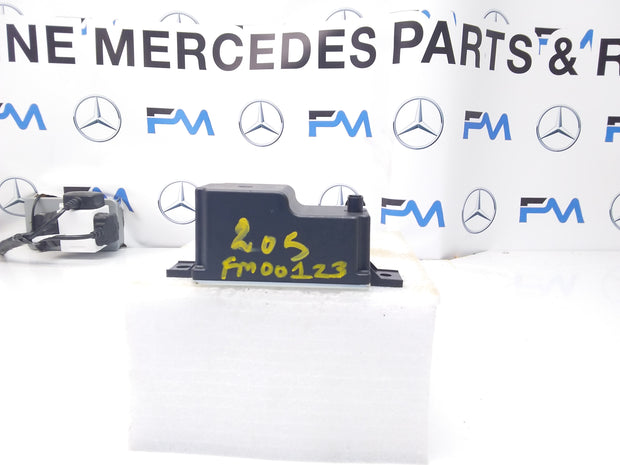 MERCEDES C-CLASS VOLTAGE CONVERTER AUXILIARY BATTERY W205 A2059053413 FM00123