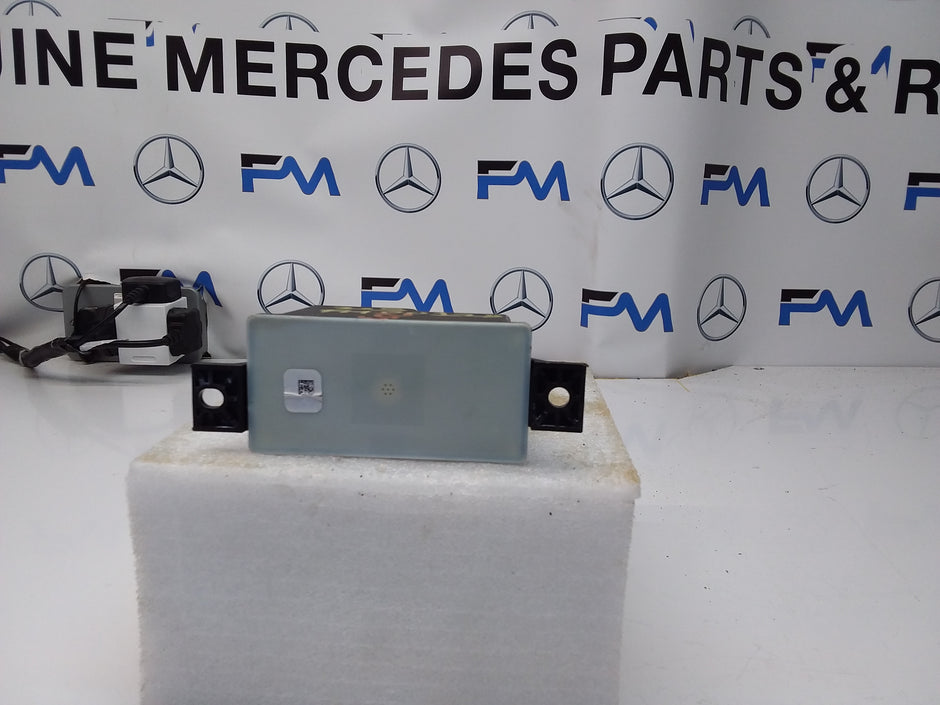 MERCEDES C-CLASS VOLTAGE CONVERTER AUXILIARY BATTERY W205 A2059053413 FM00128