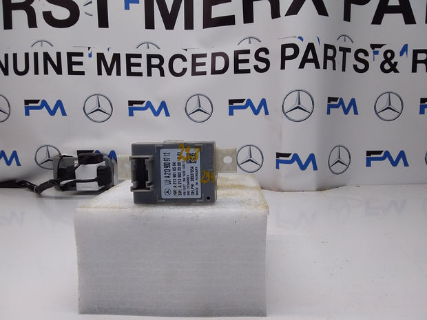 MERCEDES E-CLASS LIGHT CONTROL UNIT W213 A2139009712 FM00129