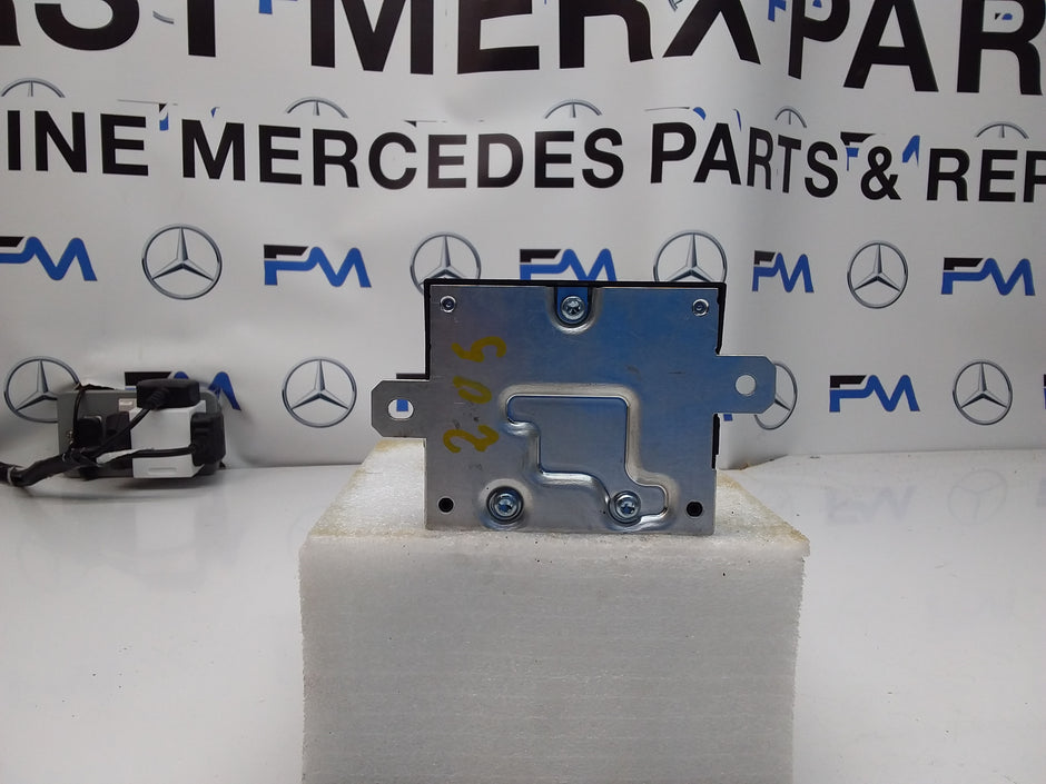 MERCEDES C-CLASS FUEL PUMP CONTROL MODULE W205 A0009002414 FM00145