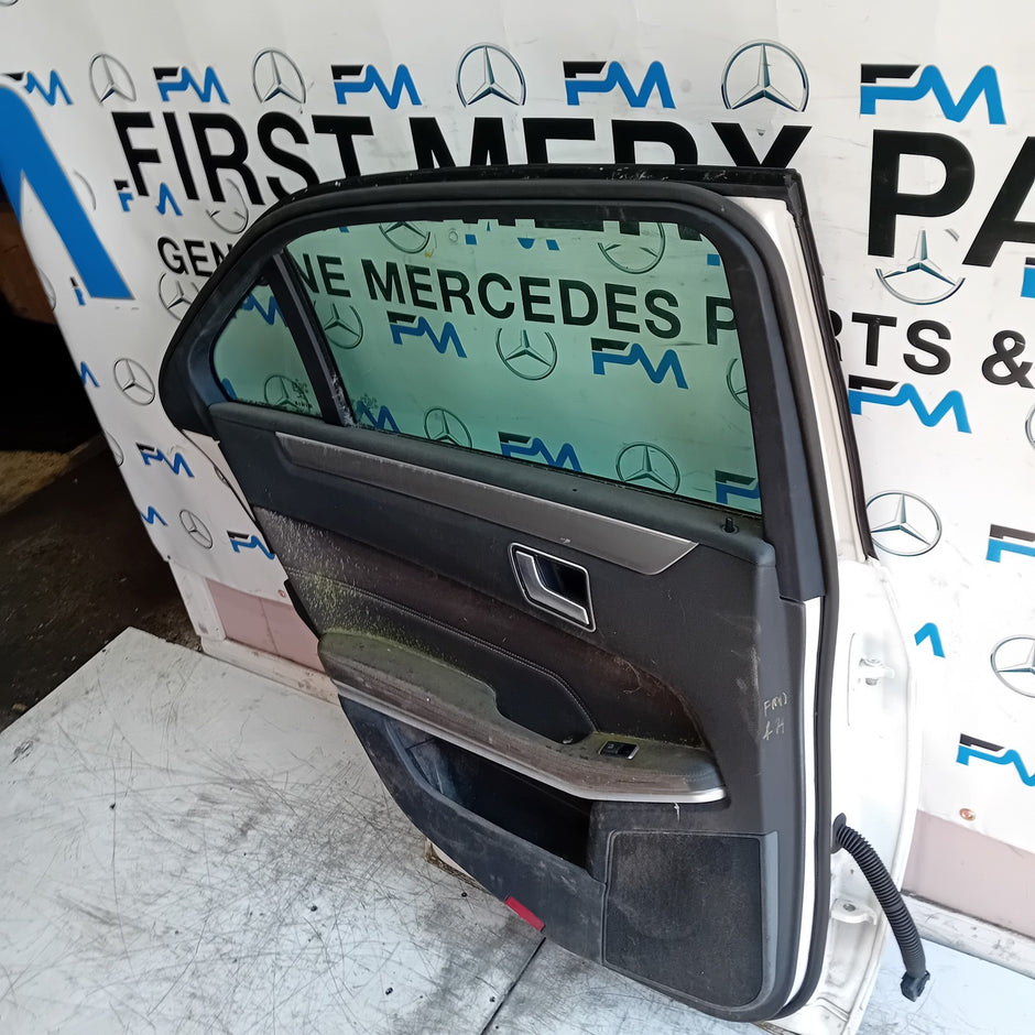 MERCEDES E-CLASS W212 SLN PASSENGER REAR DOOR NSR WHITE 2013 COMPLETE FMD479