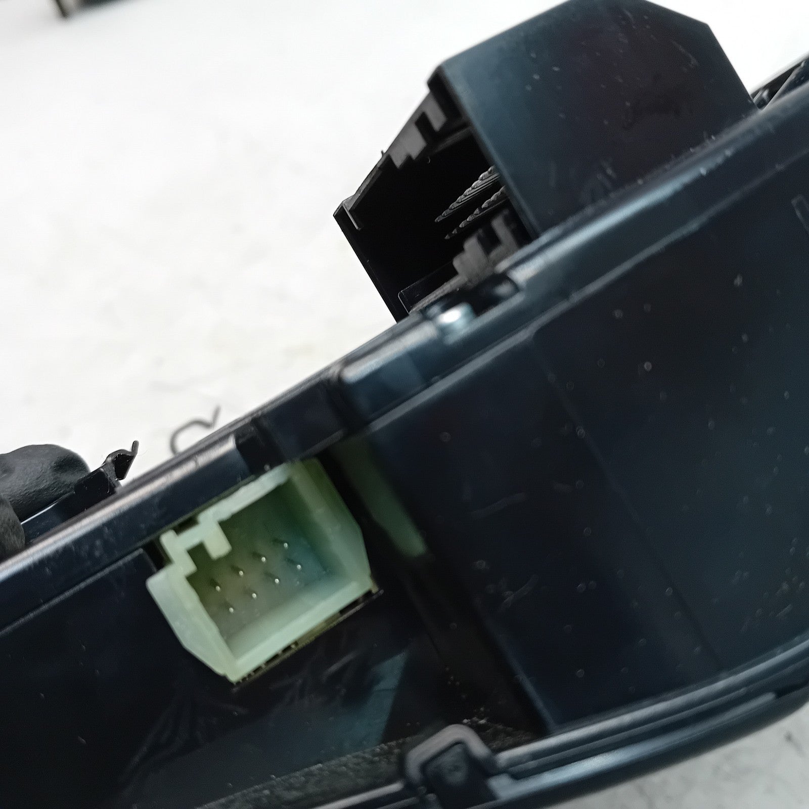 MERCEDES BENZ  C-CLASS W205 MHEV INTERIOR LIGHT A0009008407 2014 ON FM001495