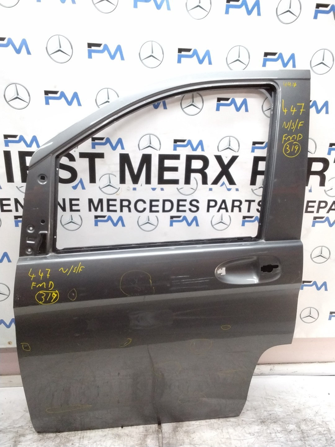 MERCEDES BENZ VITO W447 PASSENGER SIDE FRONT DOOR NSF GREY 2014 ON FMD319