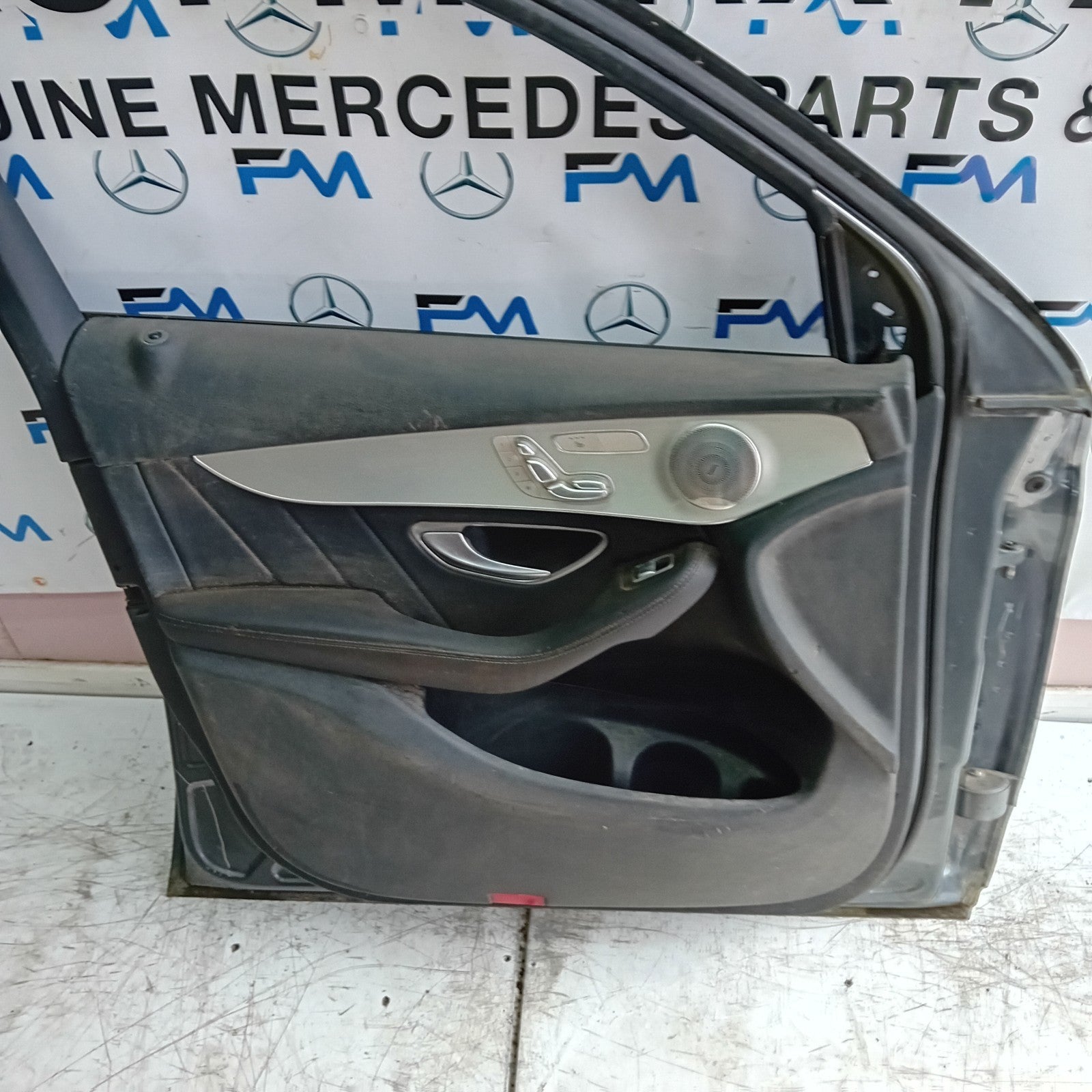 MERCEDES GLC X253 PASSENGER FRONT DOOR NSF BLACK 2016 ON GREY COMPLETE FMD213