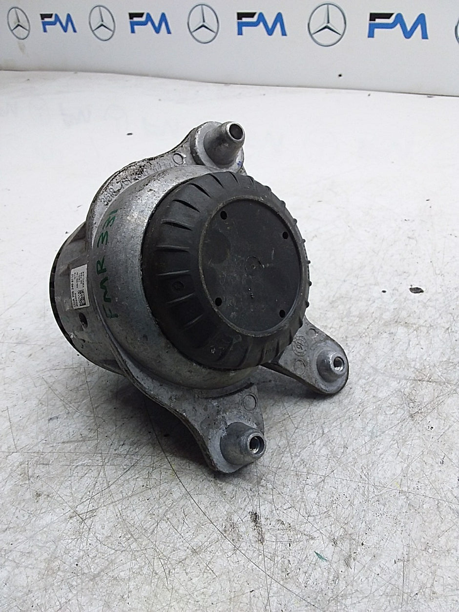MERCEDES BENZ  C-CLASS W205  ENGINE MOUNT RIGHT OS A2052406717 FMR331