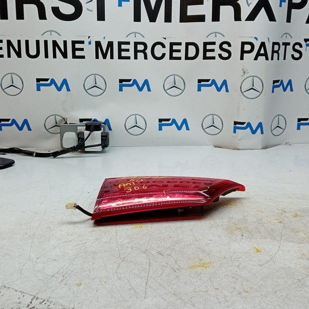 MITSUBISHI OUTLANDER MK3 PASSENGER SIDE LEFT REAR INNER TAIL LIGHT 2013 FMT306