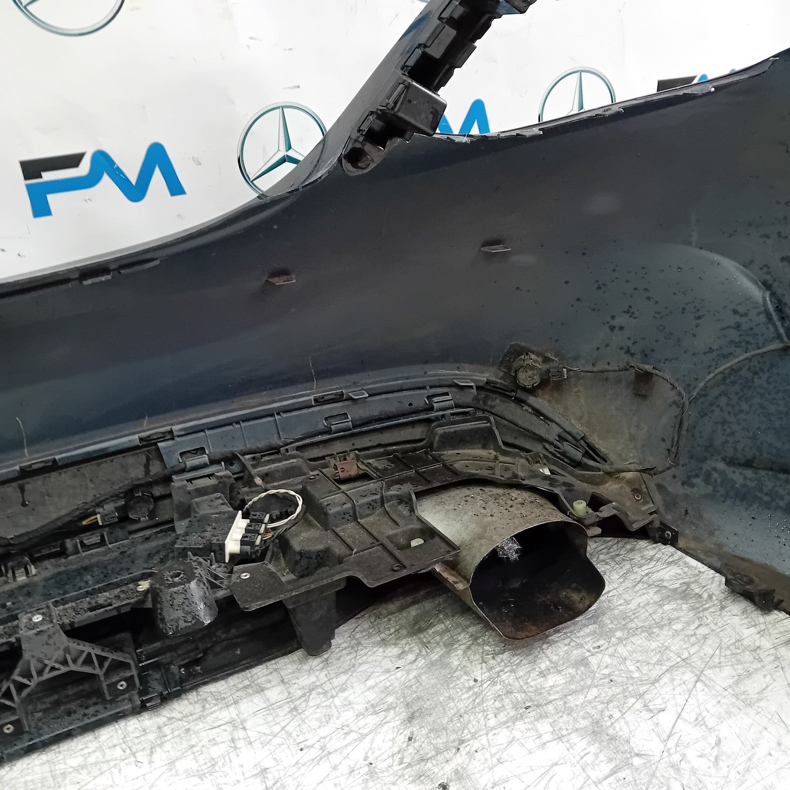 MERCEDES C-CLASS W205 SLN REAR BUMPER 2014 ON BLUE COMPLETE A2058555738 FMX36