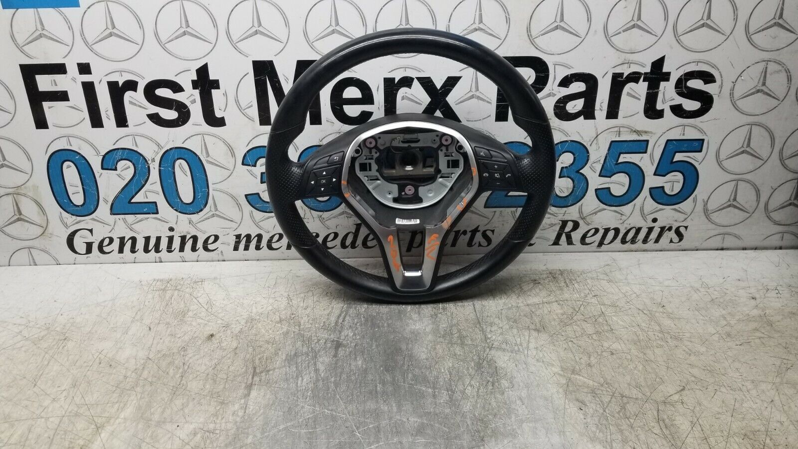 GENUINE MERCEDES BENZ W204 MULTIFUNCTION STEERING WHEEL A2184600518 BLACK