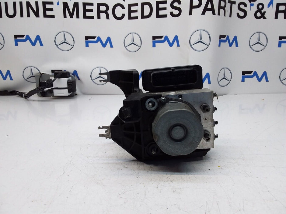 MERCEDES CLA W246 ABS PUMP MODULE CONTROL UNIT A2464300201 FM00437