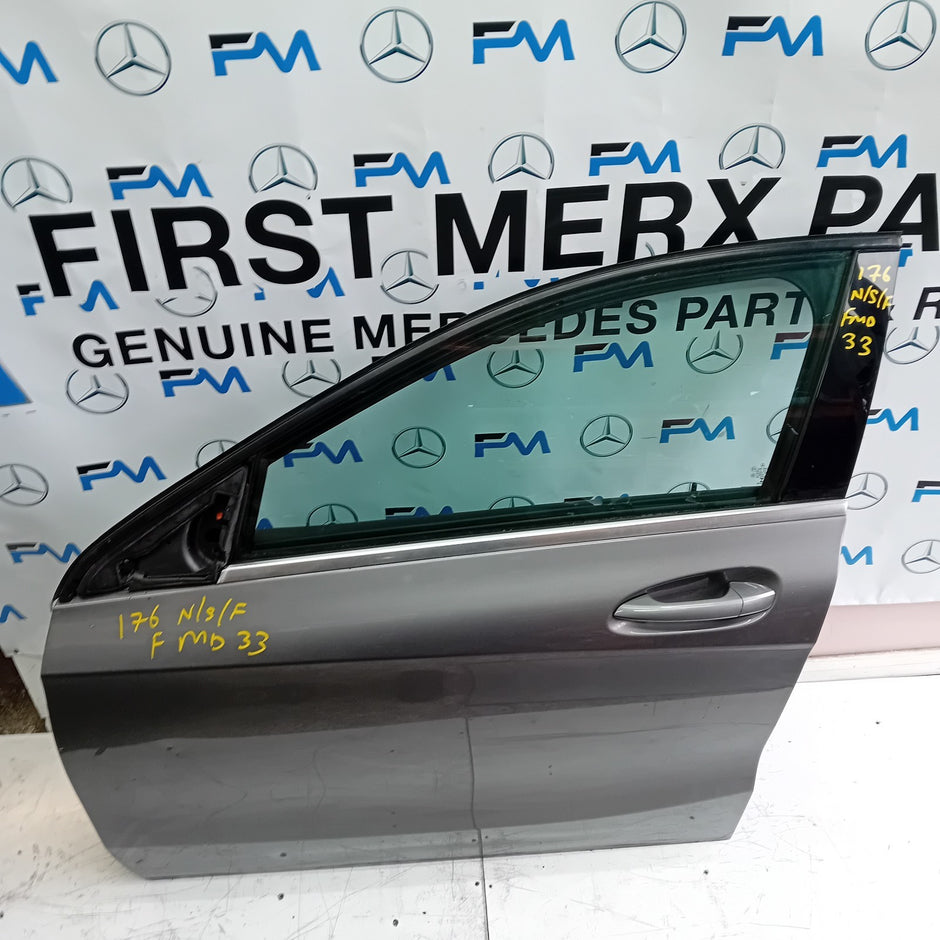 MERCEDES BENZ A-CLASS W176 PASSENGER SIDE FRONT DOOR N/S/F COMPLETE GREY FMD33