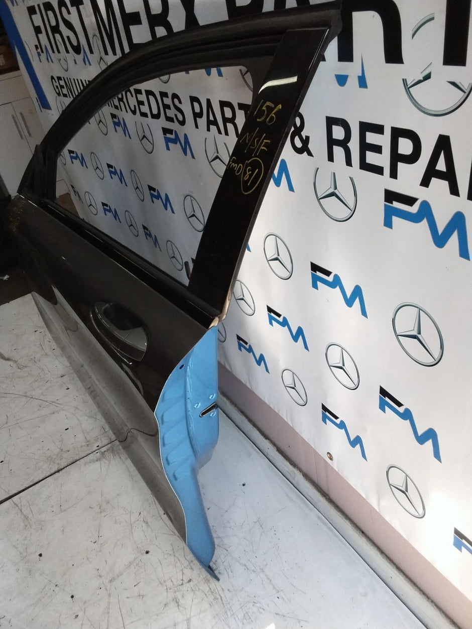 MERCEDES BENZ GLA W156 PASSENGER SIDE FRONT DOOR N/S/F GREY & BLUE FMD81
