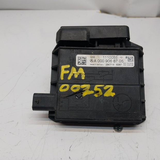 Mercedes W213 W205 W218 W238 W253 Negative Battery Tray Clamp A0009061505FM00252