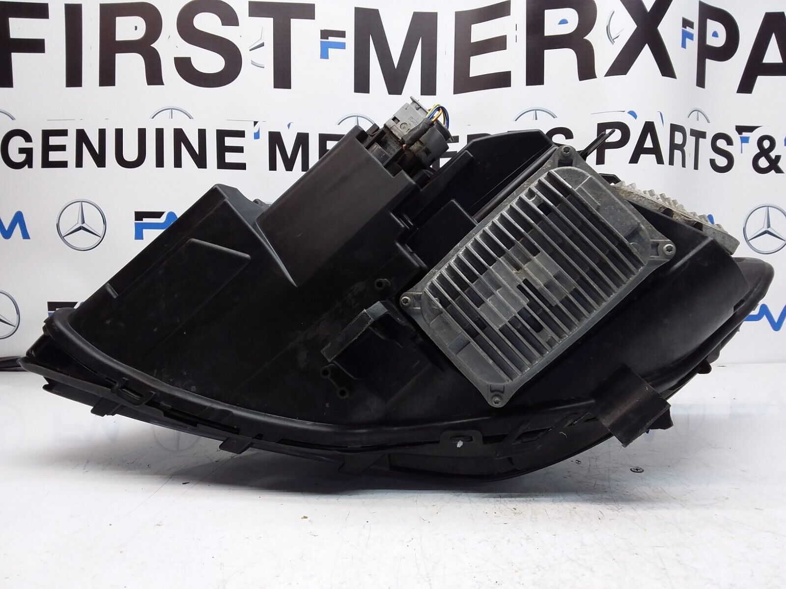MERCEDES W117 CLA 13-19 DRIVER O/S HEADLIGHT A1178207061 FMH85 LED HIGH PERFORM