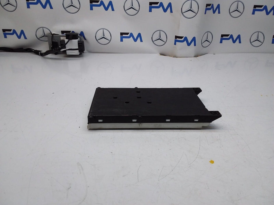 Mercedes CLA W117 SAM Signal Control Module Unit A1569007402 FM00346 