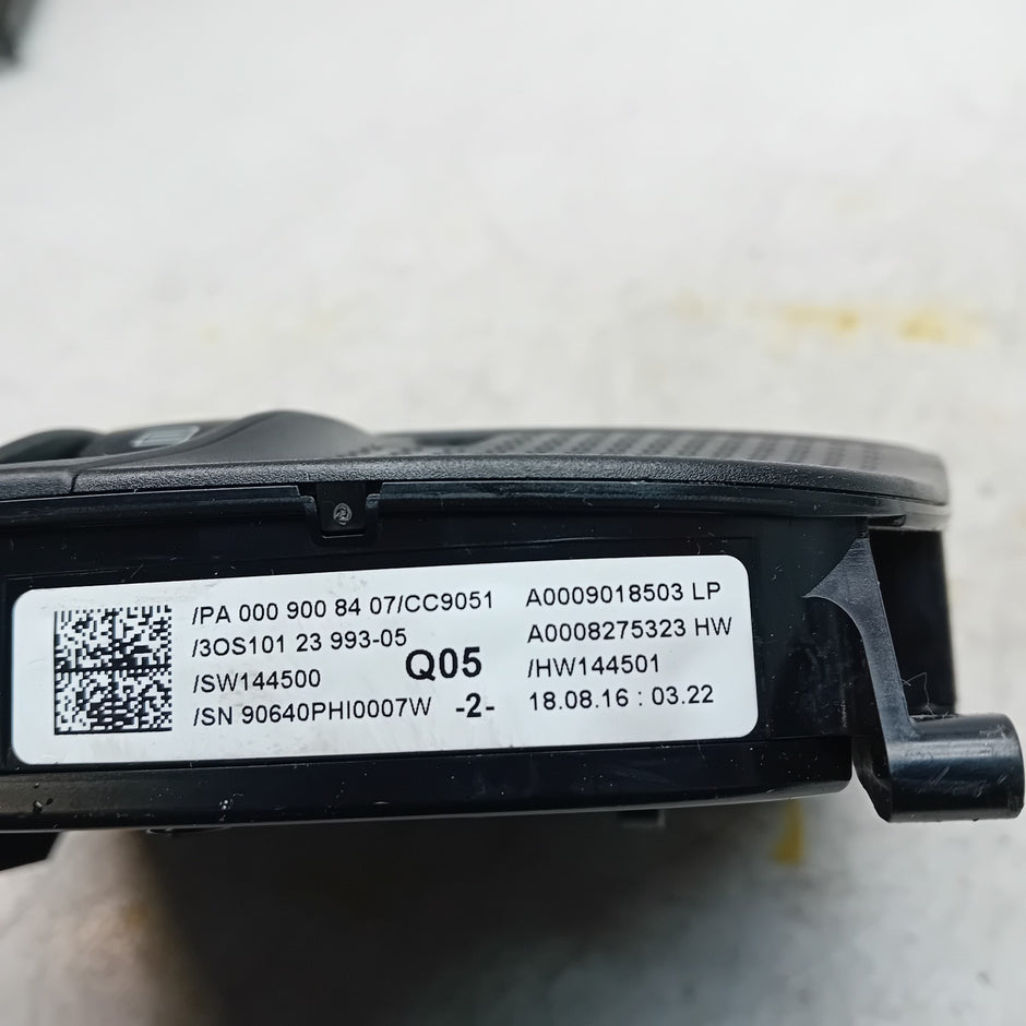 MERCEDES BENZ  C-CLASS W205 MHEV INTERIOR LIGHT A0009008407 2014 ON FM001495