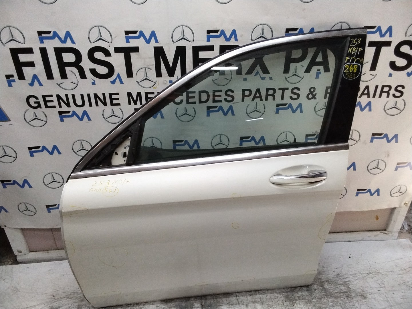 MERCEDES GLC W253 COUPE PASSENGER FRONT DOOR NSF WHITE 2016-2019 FMD543