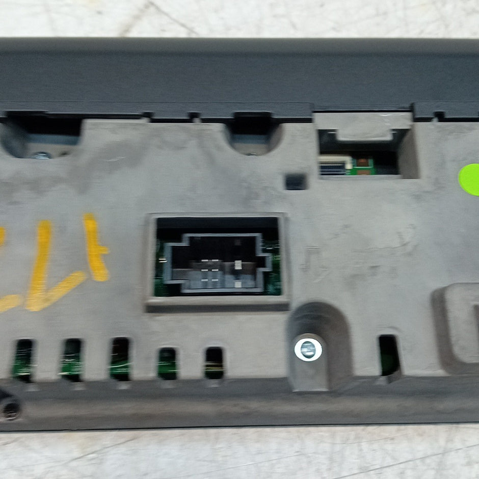MERCEDES A B-CLASS W177 W247 DISPLAY SCREEN A2479007204 2018 ON FM001529