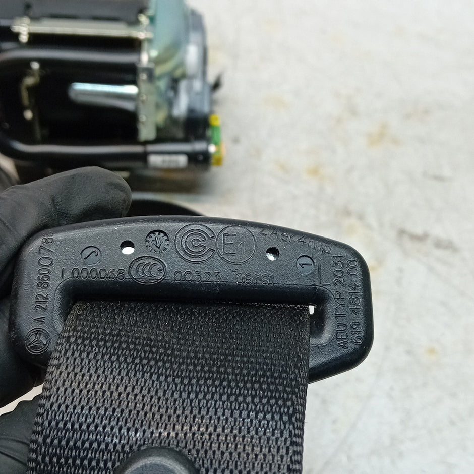 MERCEDES E-CLASS W212 SEAT BELT FRONT LEFT PASSENGER SIDE NSF A2128600786 FMS475