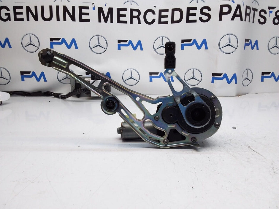 Mercedes C-CLASS W205 TAILGATE LIFT SOFT CLOSE 0390204 124 FM00597 
