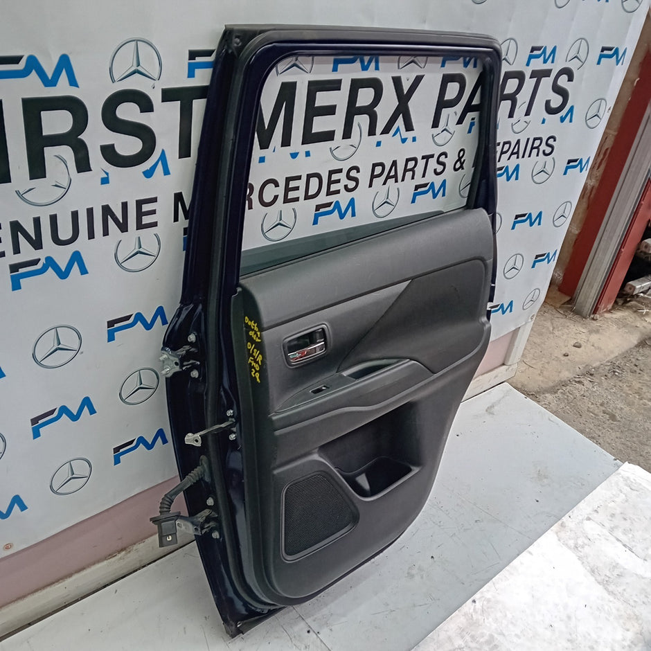 MITSUBISHI OUTLANDER  DRIVER REAR DOOR (OFF SIDE REAR) BLUE FMD24