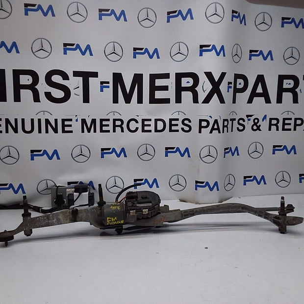 MERCEDES C-CLASS WIPER MOTOR & LINKAGE FRONT A2048201140 W204 2010-2015 FM00198