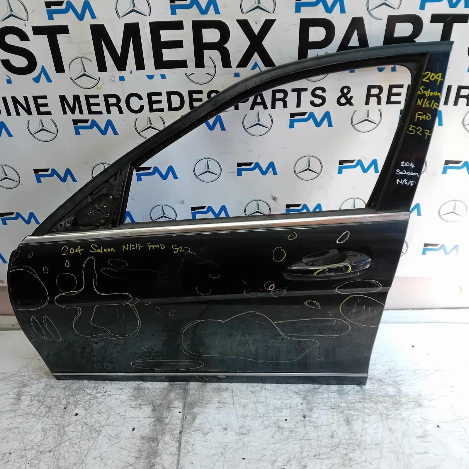 MERCEDES BENZ  BENZ C-CLASS W204 PASSENGER FRONT DOOR NSF 2012 BLACK FMD527