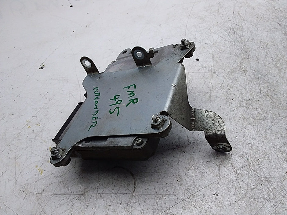 MITSUBISHI OUTLANDER ENGINE CONTROL MODULE UNIT 1860C102 FMR495
