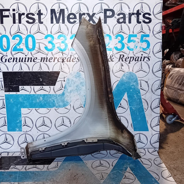 MERCEDES BENZ GLA W156 X156  FRONT DRIVER SIDE ( OFF SIDE ) WING