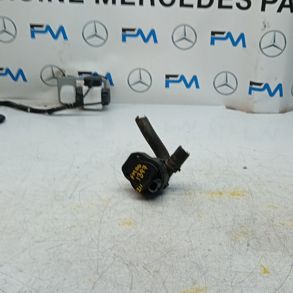 MERCEDES BENZ  C E-CLASS W211 ELECTRIC COOLANT WATER PUMP A2118350028 FM001397