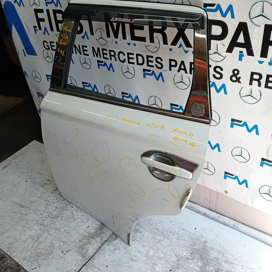 MITSUBISHI OUTLANDER MK3 PASSENGER REAR DOOR NSR 2013 WHITE FMD494