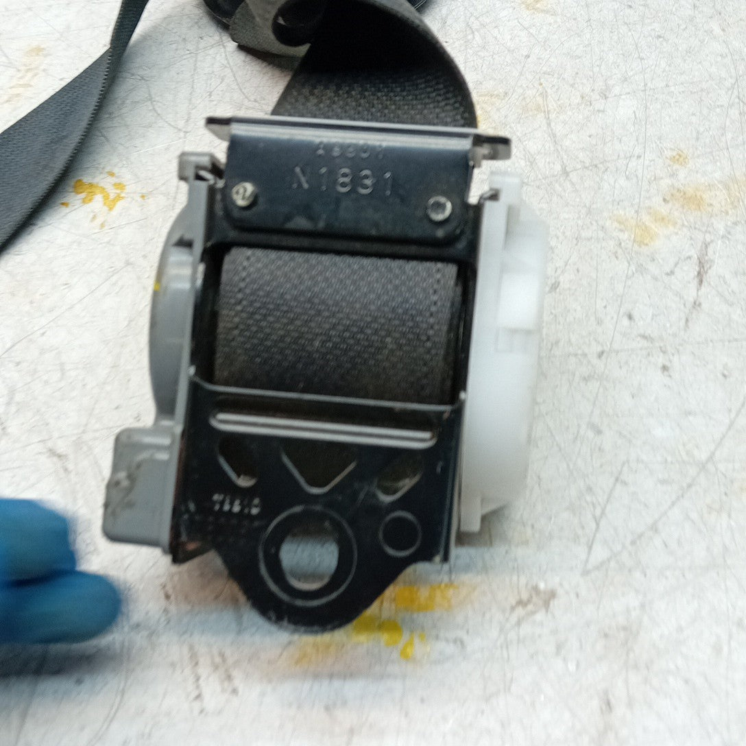 MITSUBISHI OUTLANDER MK3 SEAT BELT REAR DRIVER OSR TK AB2 EN308 BLACK FM001239