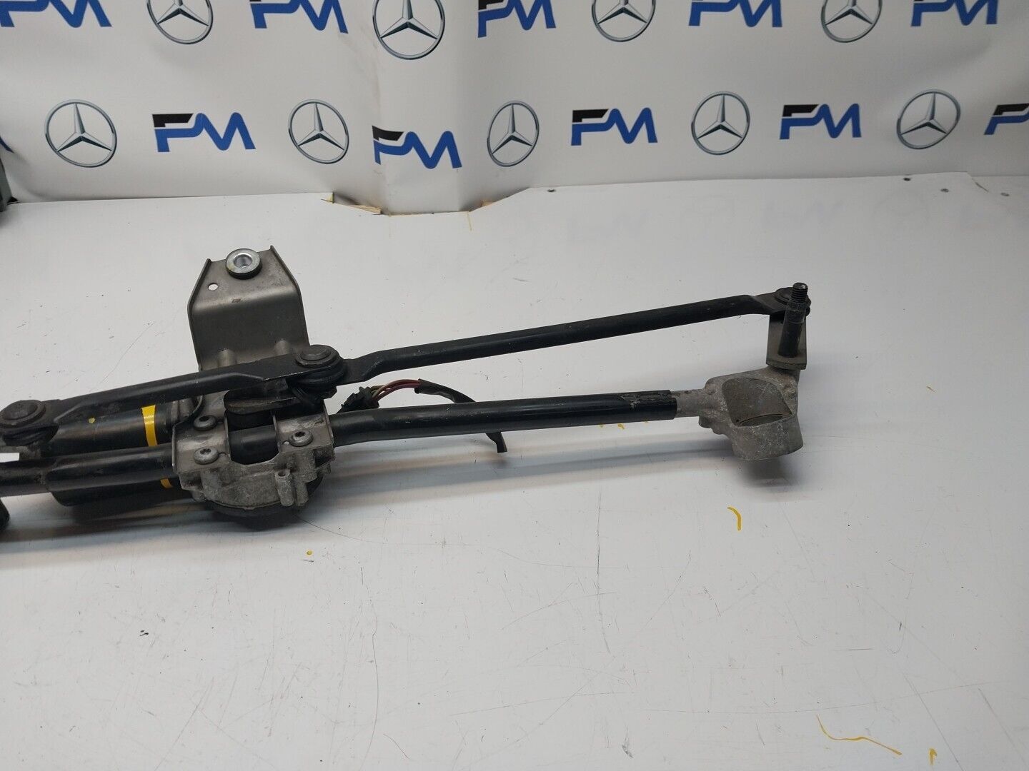 MERCEDES-BENZ A CLA GLA 2015-2018 Wiper Motor Front & Linkage A1769061900FM00224