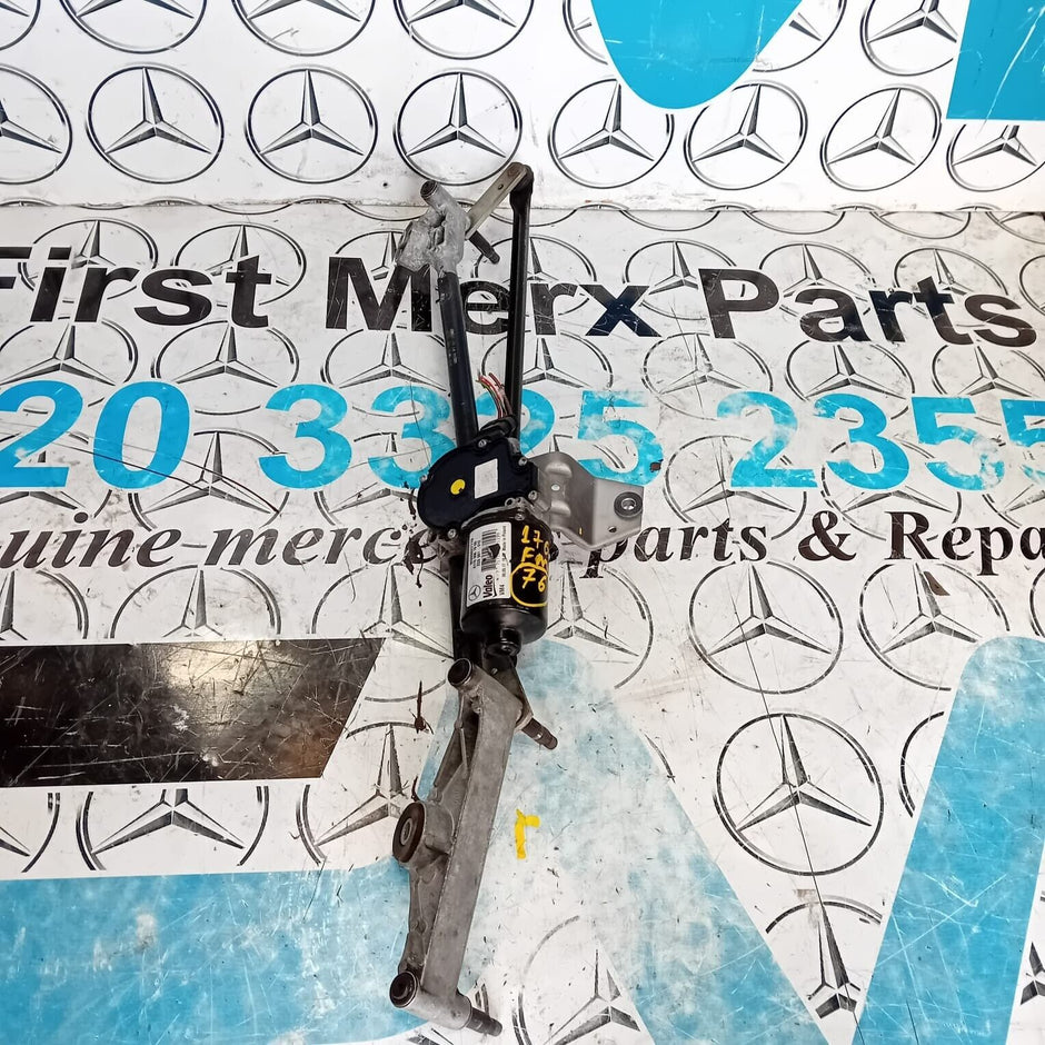 MERCEDES BENZ A-CLASS W176 WINDSCREEN WIPER MOTOR & LINKAGE A1769061900