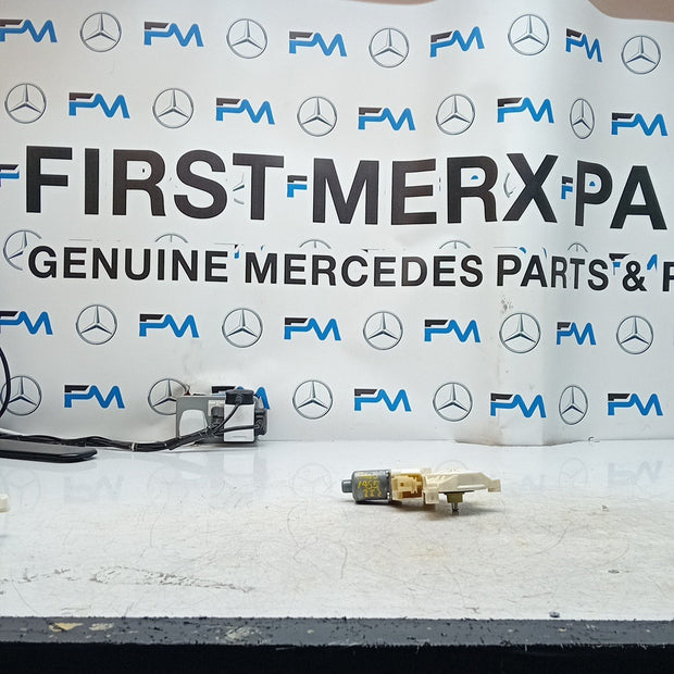MERCEDES C-CLASS W204 WINDOW REGULATOR MOTOR RIGHT OSF A2048200542 FM001455