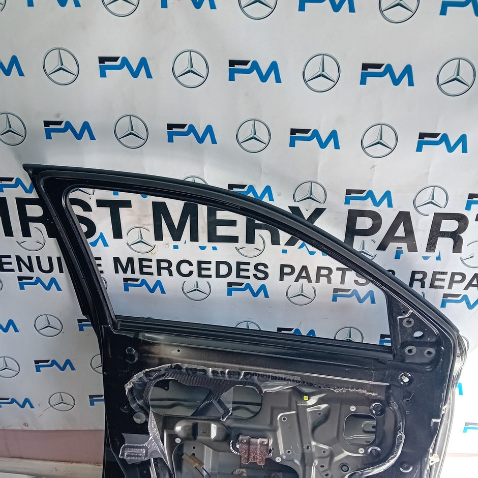 MITSUBISHI OUTLANDER MK3 PASSENGER SIDE FRONT DOOR BLACK 2013 FMD174