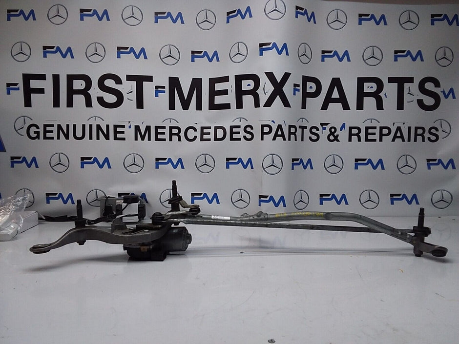 MERCEDES E-CLASS 2016 W213 A2138200740 FRONT WIPER MOTOR  FM00179