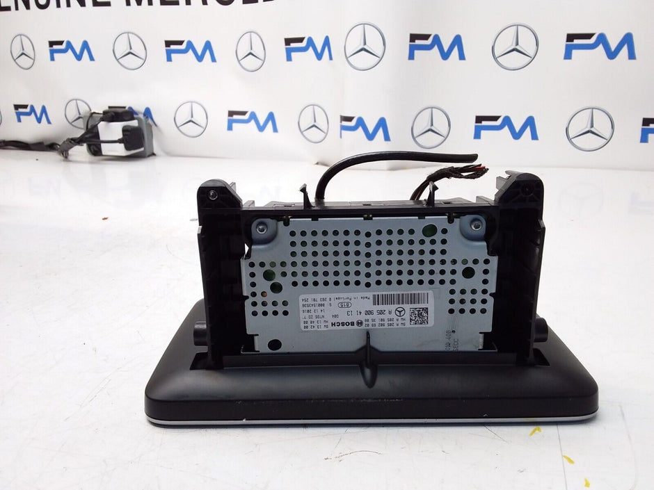 MERCEDES C-CLASS W205 2016 SAT NAV MULTIMEDIA SCREEN A2059004113 FM00689