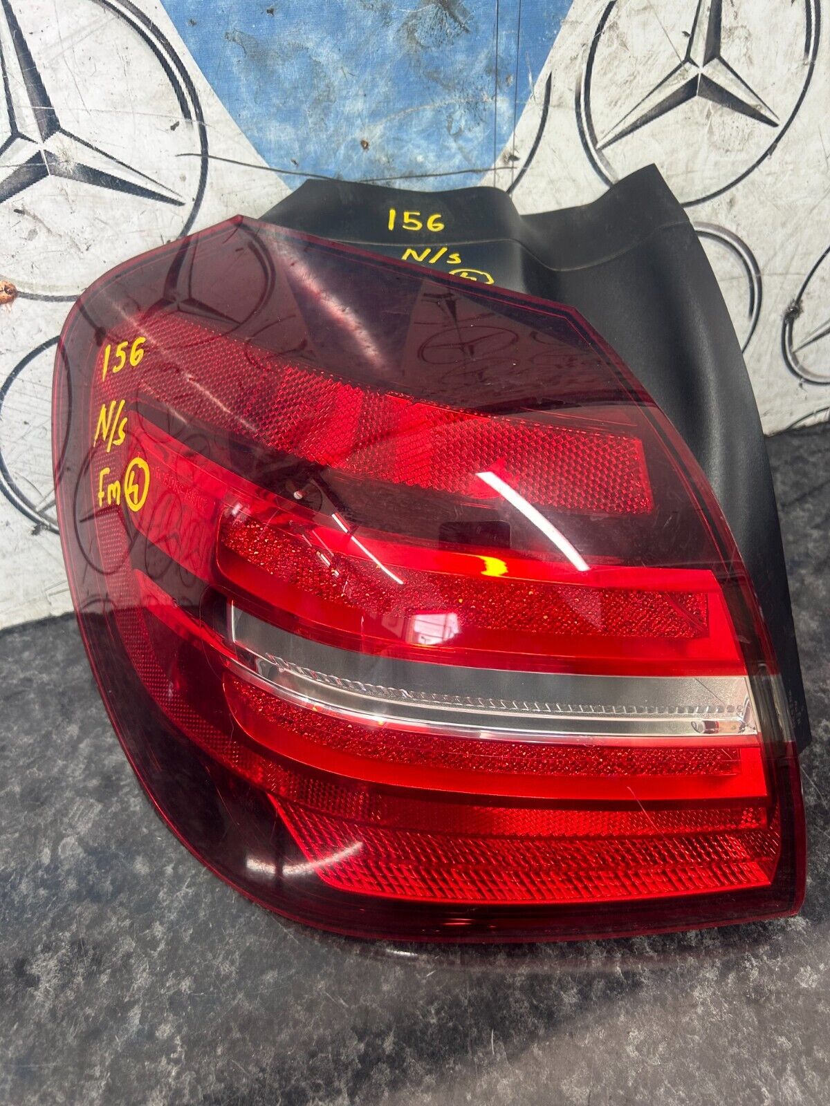 17-19 MERCEDES GLA X156 AMG LED REAR LEFT OUTER LIGHT TAIL LAMP A1569069700 FMT4