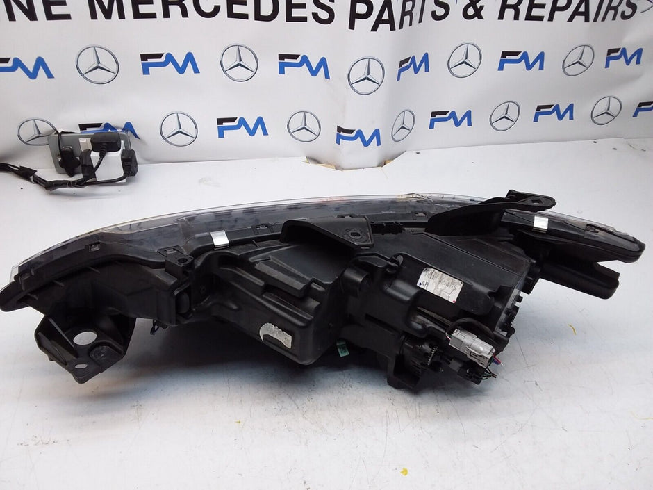 MITSUBISHI OUTLANDER MK3 2016 HEADLIGHT DRIVER SIDE RIGHT R009A ZKUI FMH72