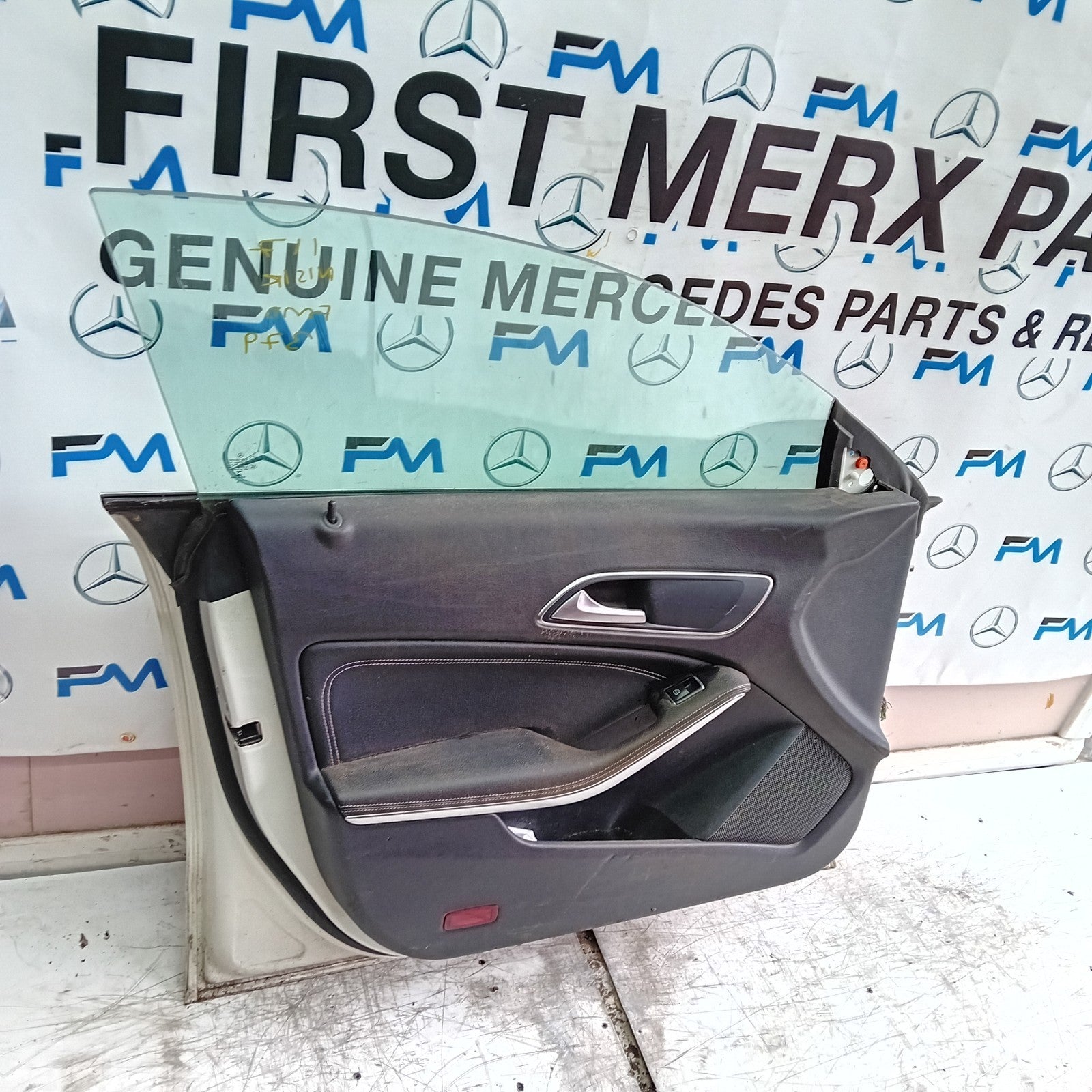MERCEDES BENZ CLA W117 PASSENGER FRONT DOOR NSF WHITE 2013-19 COMPLETE FMD379