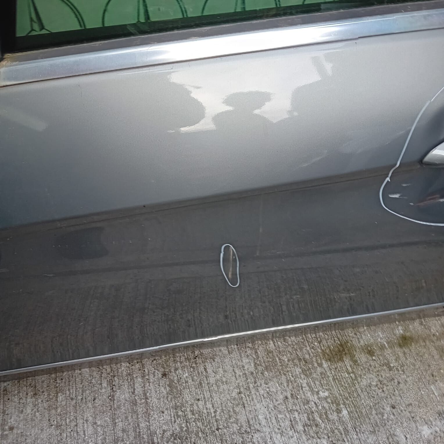 MERCEDES BENZ E-CLASS  W212  PASSENGER SIDE FRONT DOOR ( NEAR SIDE FRONT )