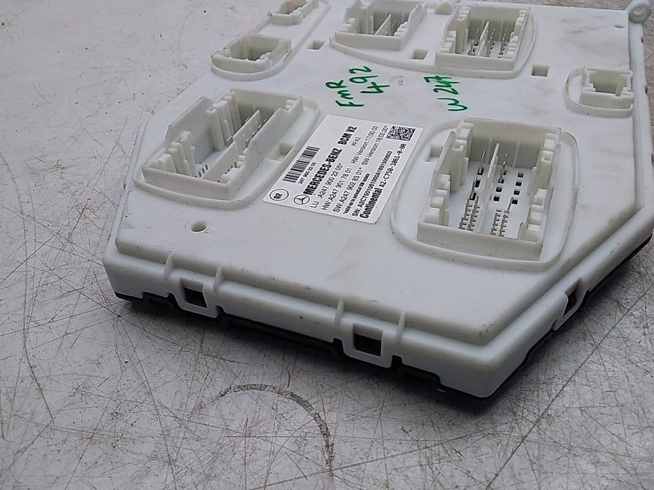 MERCEDES BENZ  B-CLASS W247  BODY CONTROL UNIT ECU A2479002205 FMR492