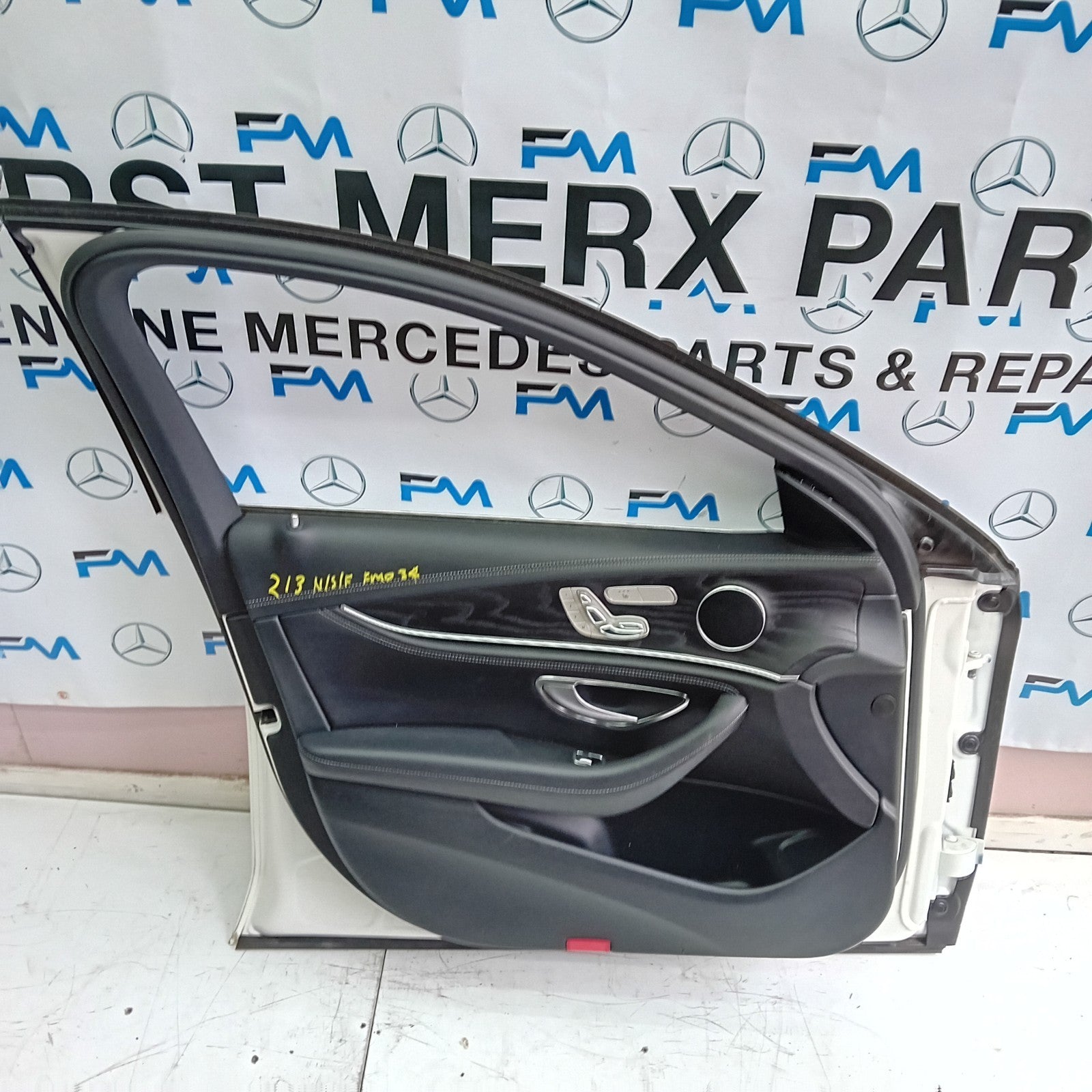 MERCEDES BENZ E-CLASS W213 PASSENGER SIDE FRONT DOOR N/S/F COMPLETE WHITE FMD34