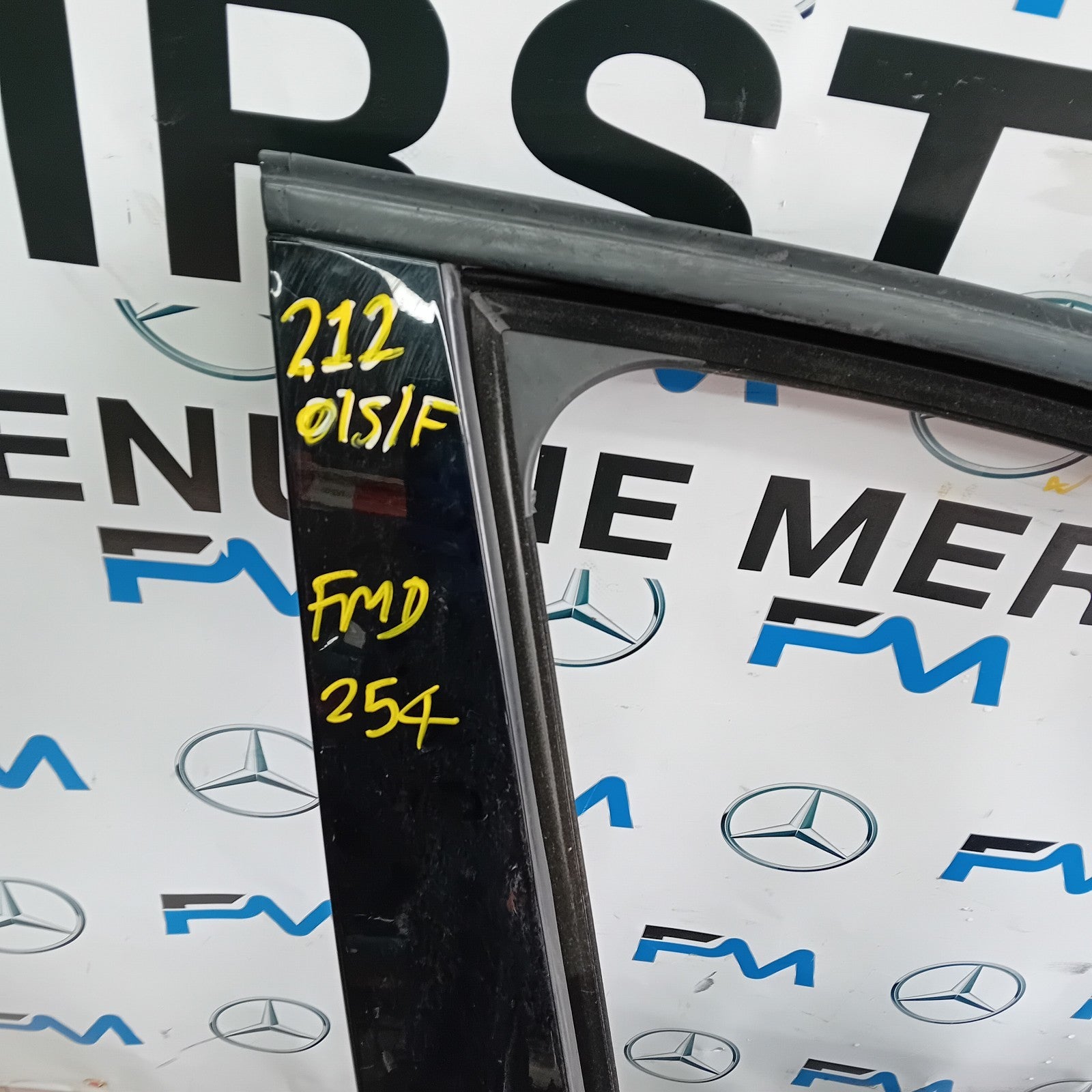 MERCEDES E-CLASS W212 DRIVER FRONT DOOR OSF GREY 2009-16 COMPLETE FMD254