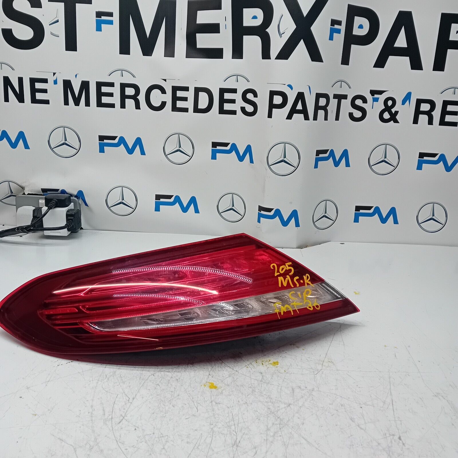 MERCEDES C-CLASS W205 COUPE REAR PASSENGER N/S TAIL LIGHT FMT36