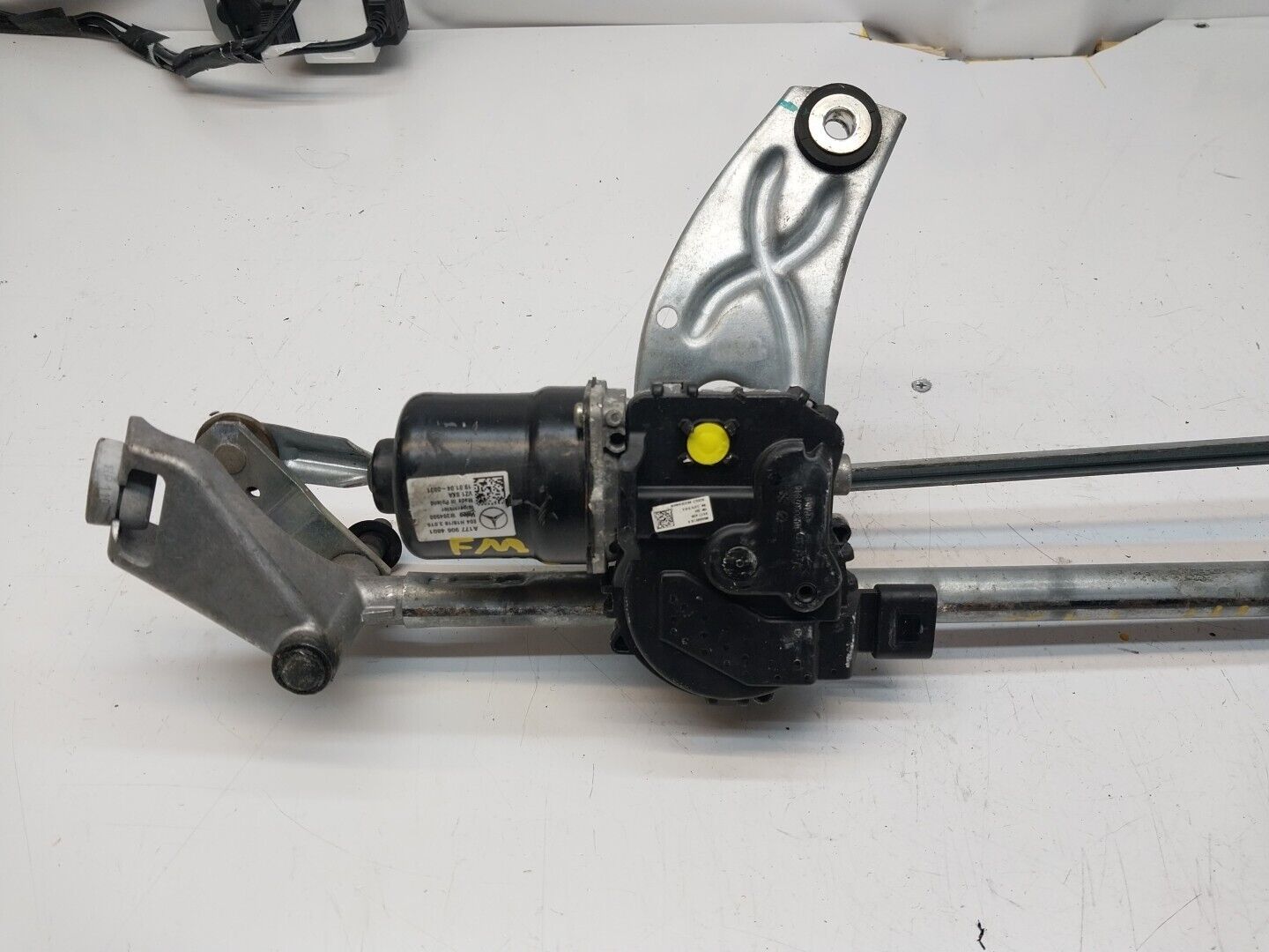 MERCEDES-BENZ A CLASS W177  FRONT WIPER MOTOR WITH LINKAGE A1779064801 FM00243